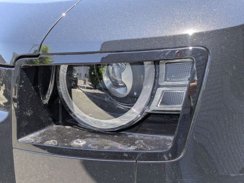 Used 2025 Land Rover Defender 110 S AWD/4WD image 12