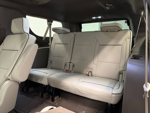 New 2026 GMC Yukon XL Denali w/ Sun & Power Step Package RWD image 13