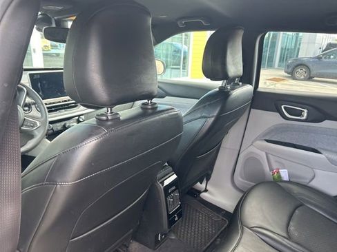 Used 2023 Jeep Compass Latitude w/ Convenience Group image 8