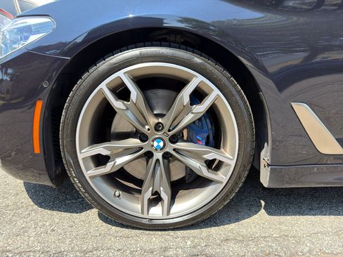 Used 2019 BMW M550i xDrive w/ Dynamic Handling Package AWD/4WD image 37