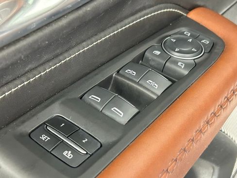 Used 2024 GMC Yukon Denali Ultimate image 41