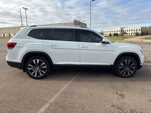 Used 2019 Volkswagen Atlas SEL Premium image 4