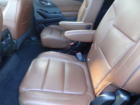 Used 2019 Chevrolet Traverse High Country w/ LPO, Cargo Package AWD/4WD image 10