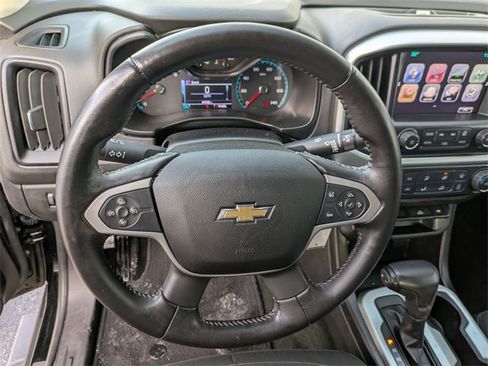 Used 2017 Chevrolet Colorado LT w/ Midnight Edition image 17