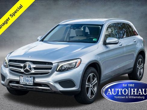 Used 2017 Mercedes-Benz GLC 300 4MATIC image 1