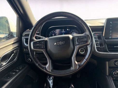 Used 2022 Chevrolet Suburban RST w/ Luxury Package image 12