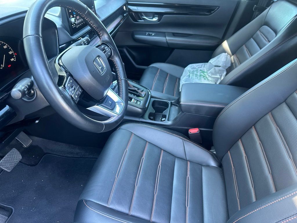 Used 2025 Honda CR-V Sport Touring image 9