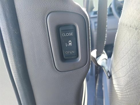 Used 2014 Honda Odyssey EX image 20