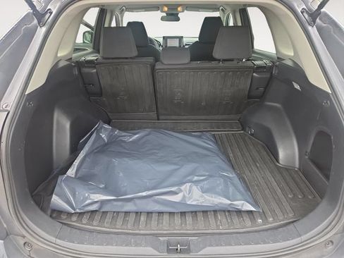 Used 2021 Toyota RAV4 LE AWD/4WD image 31