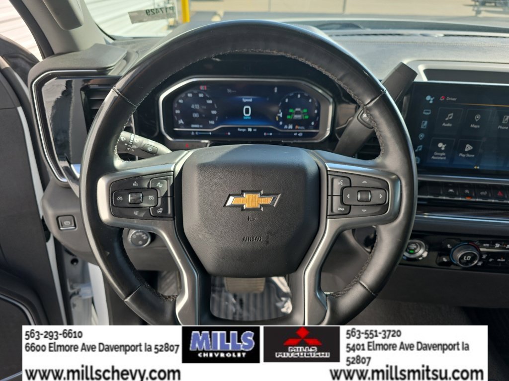 Used 2024 Chevrolet Silverado 1500 LT AWD/4WD image 9