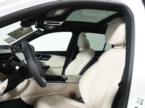 Certified 2026 Mercedes-Benz GLC 300 4MATIC image 13