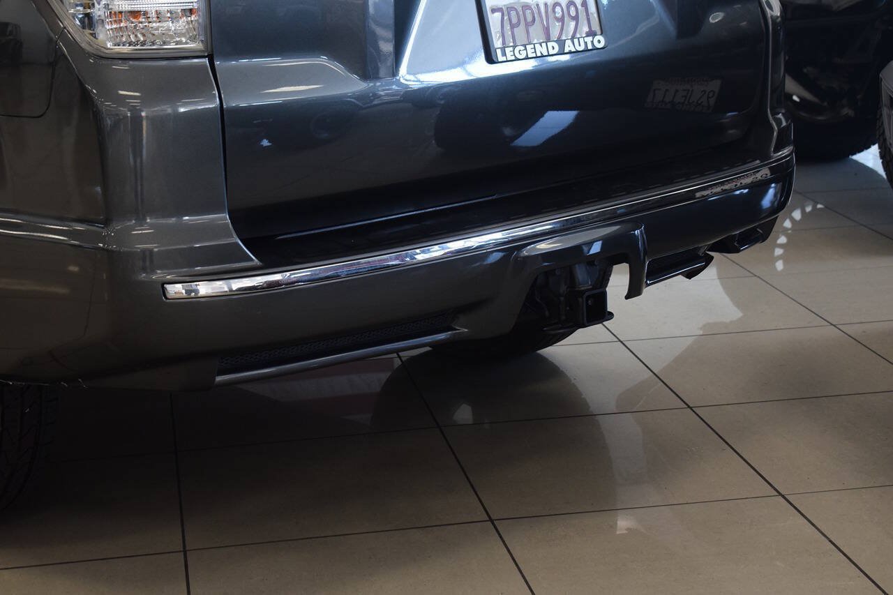 Used 2012 Toyota 4Runner Limited AWD/4WD image 11