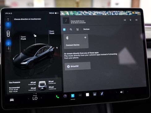 Used 2025 Tesla Model 3 Long Range RWD image 21