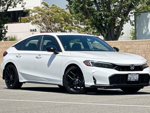 Certified 2025 Honda Civic Sport image 2