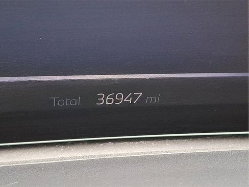 Used 2024 BMW ALPINA XB7 image 24