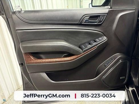 Used 2016 GMC Yukon SLT w/ Open Road Package AWD/4WD image 12