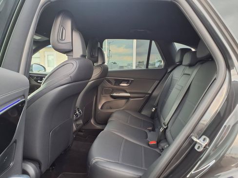 Used 2023 Mercedes-Benz GLC 300 4MATIC image 15