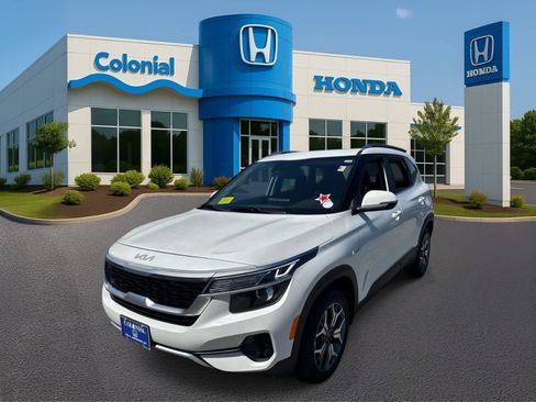 Used 2022 Kia Seltos EX AWD/4WD image 2