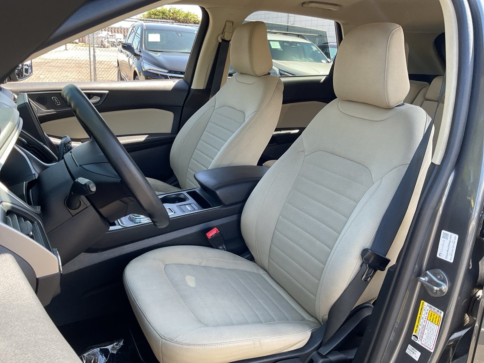 Used 2021 Ford Edge SE FWD image 18