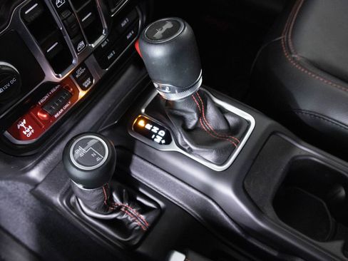 Used 2022 Jeep Wrangler Unlimited Rubicon w/ LED Lighting Group image 28