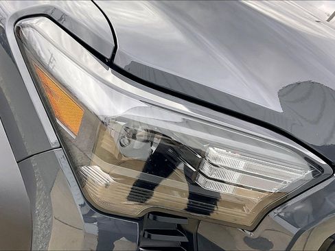 Used 2025 Toyota Tacoma TRD Off-Road image 32