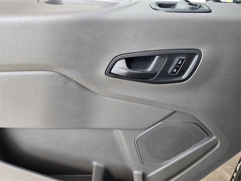 Used 2024 Ford Transit 350 XLT image 24