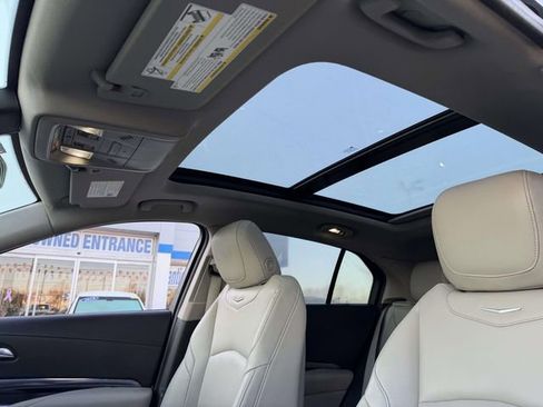 Certified 2023 Cadillac XT4 Luxury w/ Cold Weather Package image 13