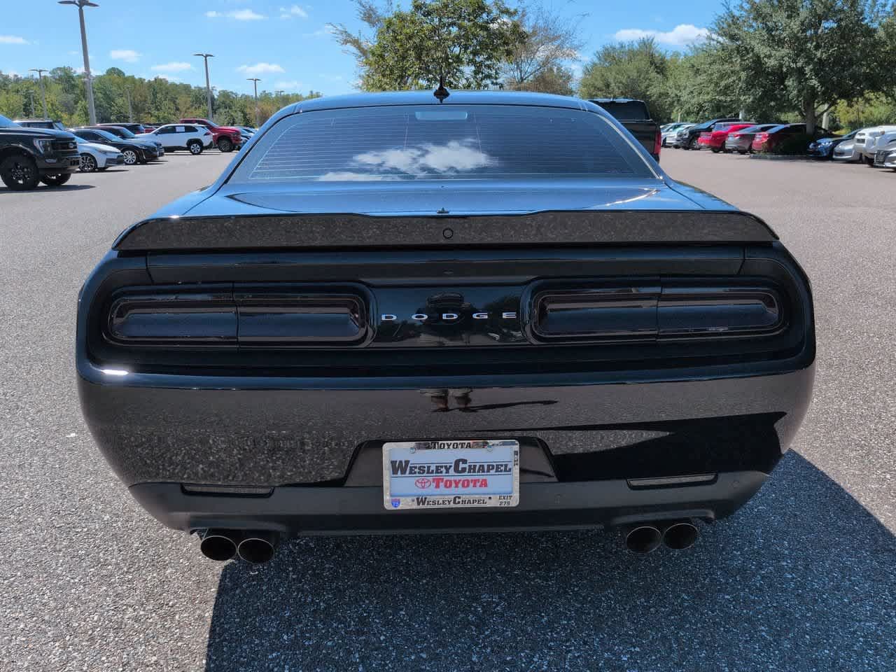 Used 2022 Dodge Challenger R/T RWD image 5