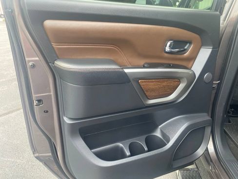 Used 2018 Nissan Titan Platinum Reserve w/ Platinum Utility Package AWD/4WD image 24