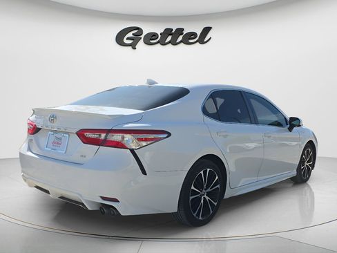 Used 2020 Toyota Camry SE image 5
