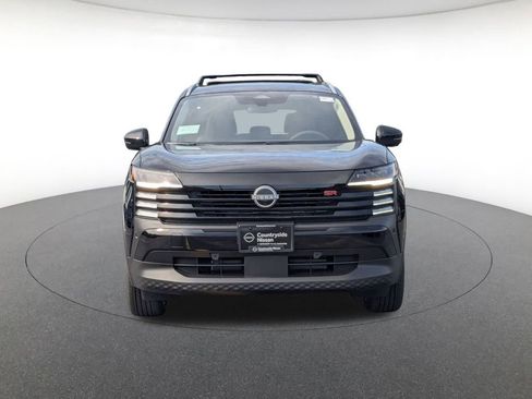 New 2026 Nissan Kicks SR w/ Cold Weather Package image 2