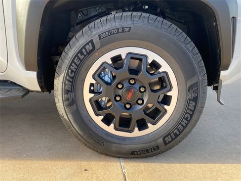 New 2025 Toyota 4Runner TRD Off-Road Premium image 9