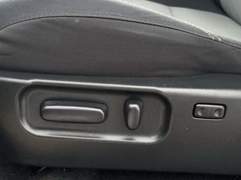 Used 2022 Toyota Tacoma TRD Sport image 25