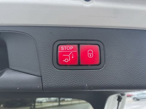 Used 2022 Mercedes-Benz GLC 300 4MATIC image 18