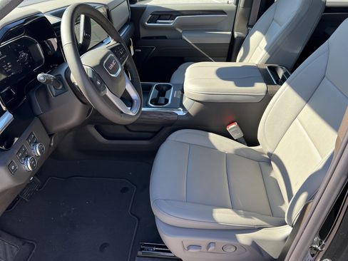 New 2026 GMC Sierra 2500 SLT w/ SLT Premium Package image 10