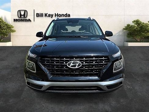 Used 2026 Hyundai Venue SEL FWD image 10