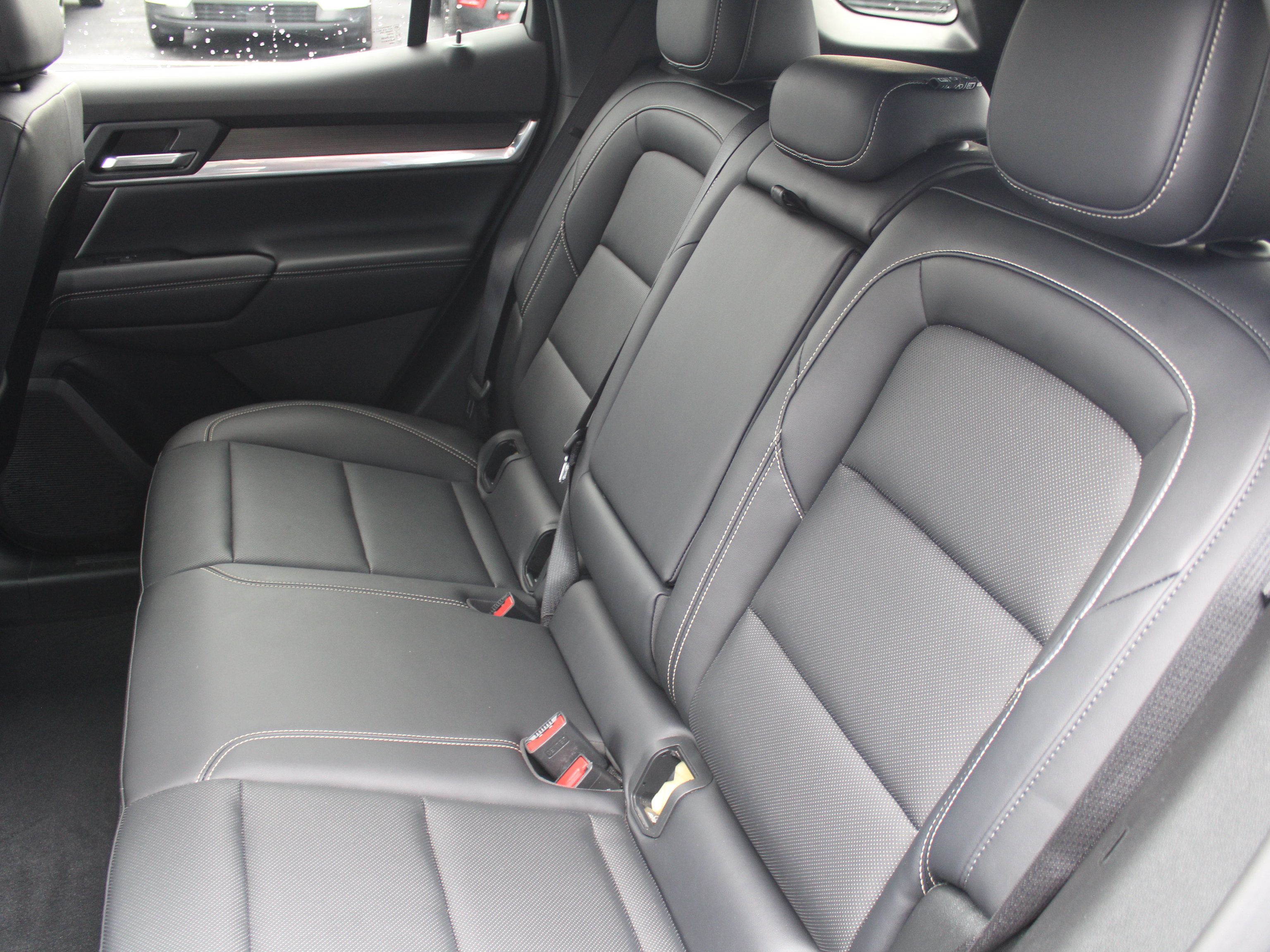 Used 2026 GMC Terrain Elevation w/ Elevation Premium Package AWD/4WD image 23
