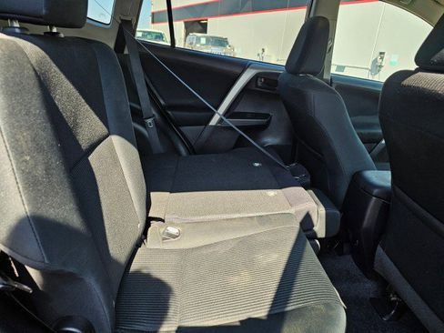 Used 2016 Toyota RAV4 LE image 15