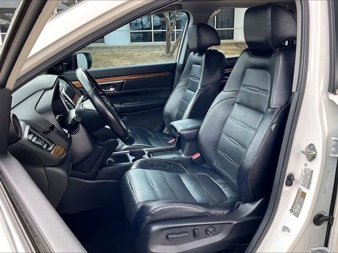Used 2018 Honda CR-V Touring image 6