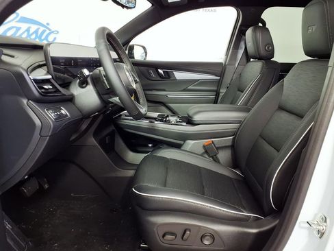 New 2026 Buick Enclave Sport Touring w/ Power Package FWD image 7