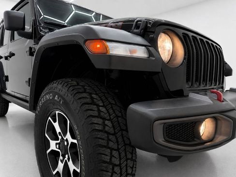 Used 2021 Jeep Wrangler Unlimited Rubicon w/ Cold Weather Group AWD/4WD image 37