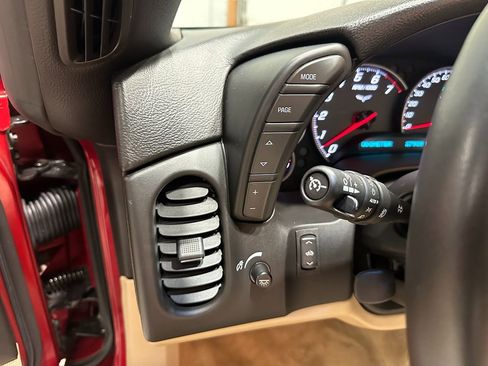 Used 2010 Chevrolet Corvette Grand Sport w/ Preferred Equipment Group image 29