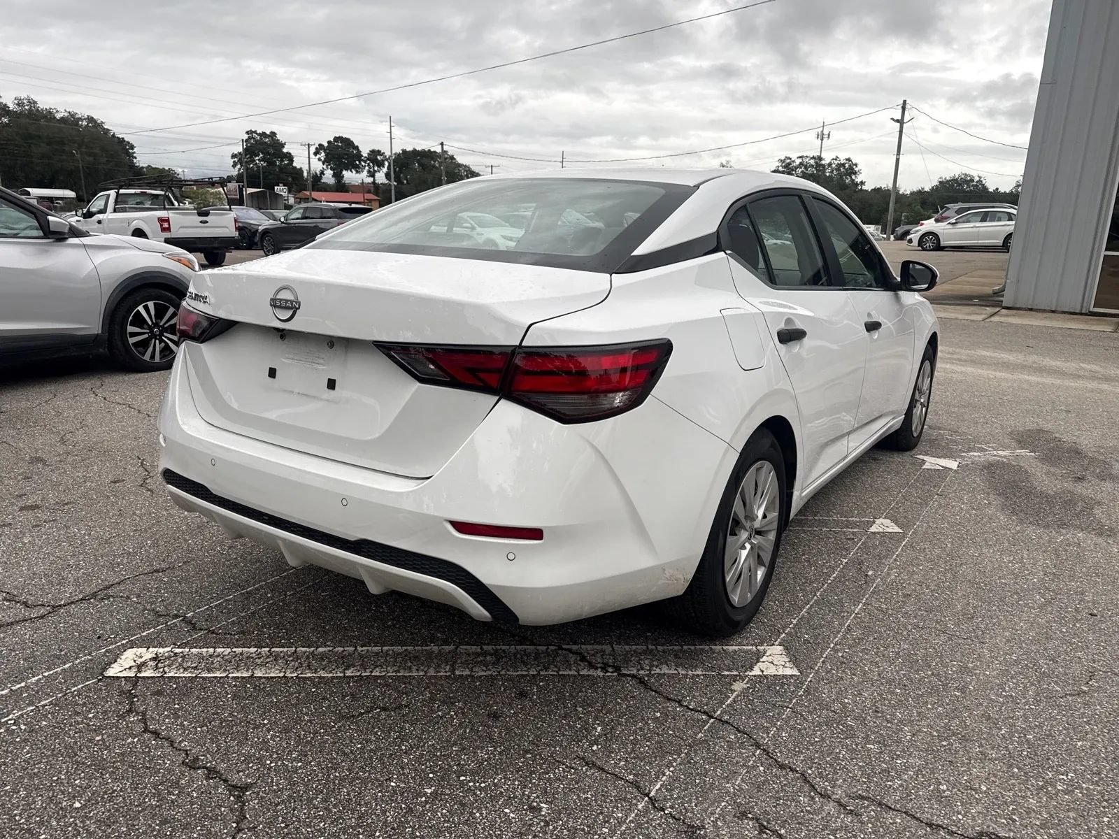 Used 2025 Nissan Sentra S FWD image 7