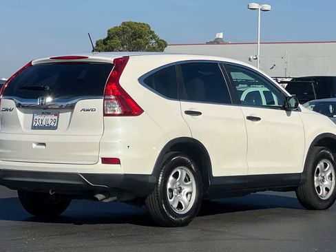 Used 2015 Honda CR-V LX image 2
