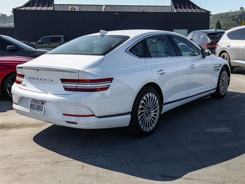 Used 2024 Genesis G80 image 4