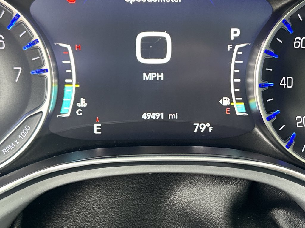 Used 2025 Chrysler Pacifica Limited FWD image 21