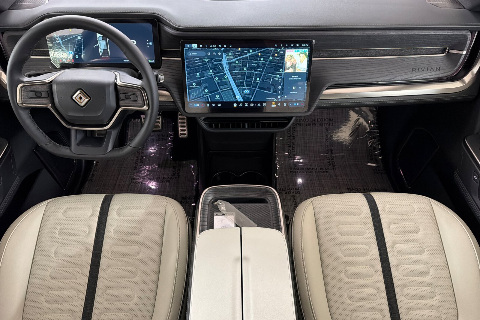 Used 2025 Rivian R1S Adventure Tri AWD/4WD image 3