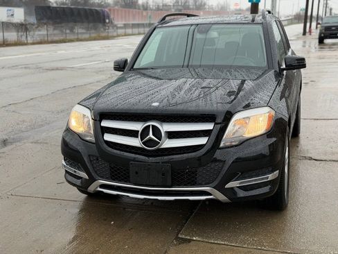Used 2014 Mercedes-Benz GLK 350 4MATIC image 2
