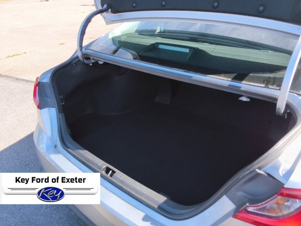 Used 2025 Toyota Camry LE FWD image 14