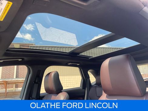 Certified 2022 Ford Edge Titanium w/ Equipment Group 301A AWD/4WD image 24